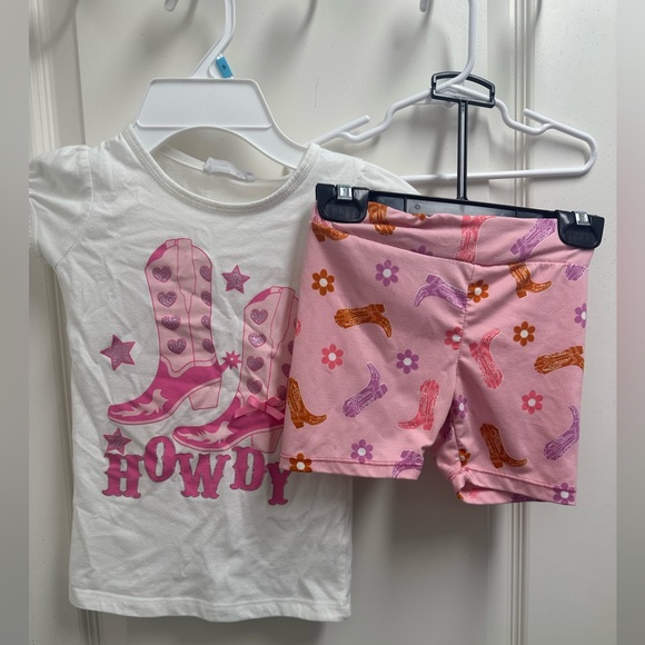 Beautees Other - Girls Howdy Cowgirl Boot T-Shirt & Shorts Set